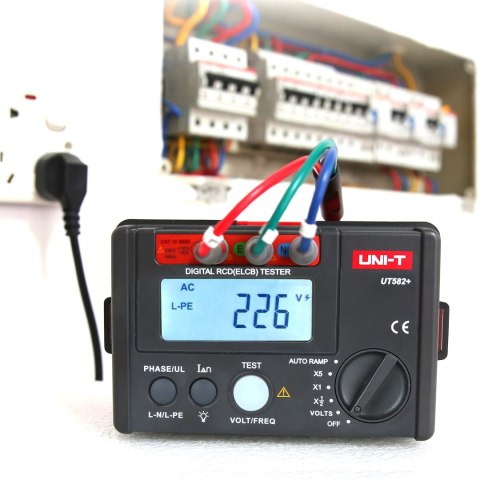 Cyfrowy tester wyłączników RCD Uni-T UT582+ Cyfrowy tester wyłączników RCD Uni-T UT582+