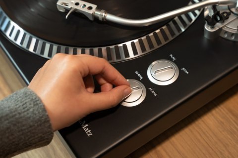 Gramofon Kruger&Matz model TT-602 Gramofon Kruger&Matz model TT-602