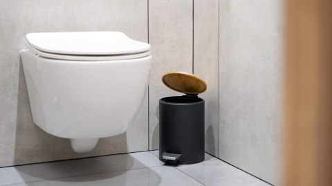 Kosz na śmieci łazienkowy 3 l (czarny) Kosz na śmieci łazienkowy 3 l (czarny)
