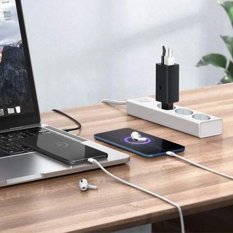 Ładowarka sieciowa z funkcją Power Delivery i Quick Charge 65W czarna Ładowarka sieciowa z funkcją Power Delivery i Quick Charge 65W czarna