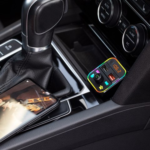 Transmiter samochodowy FM z funkcja bluetooth Transmiter samochodowy FM z funkcja bluetooth