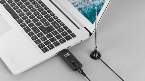 Tuner cyfrowy USB DVB-T2 H.265 HEVC REBEL Tuner cyfrowy USB DVB-T2 H.265 HEVC REBEL