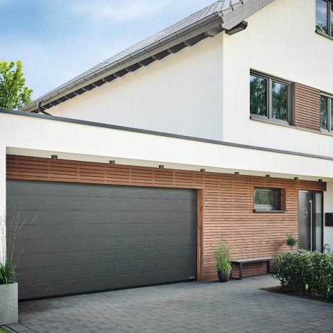 Brama garażowa segmentowa Renomatic/Hormann z napędem ProLift500-2 i szyną FS30 - przetłoczenia M Planar. Wymiar 2500x2250mm. Brama garażowa segmentowa Renomatic/Hormann z napędem ProLift500-2 i szyną FS30 - przetłoczenia M Planar. Wymiar 2500x2250mm.